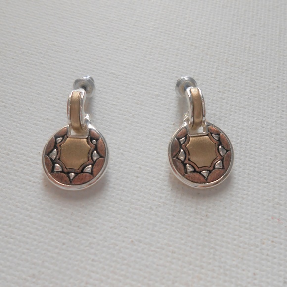 Dainty Dangle Earrings - Picture 1 of 3